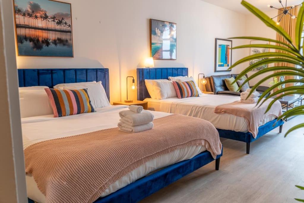 King Bed Rooftop Suite Ocean Dr C304 Miami Beach Exterior photo